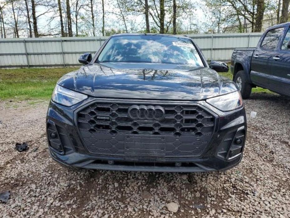 Передній бампер в стилі RS на Audi Q5 SQ5 80A 2020-2024 audi q5 sline