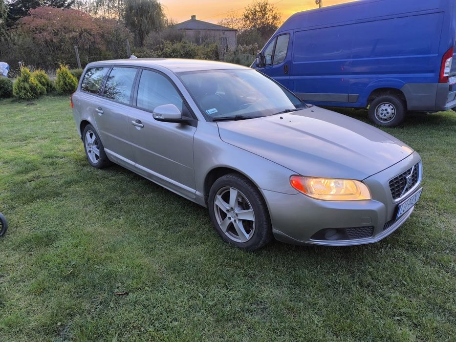 Volvo V70 D5 185km 6 lat w moich rękach.