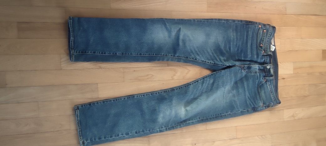 Spodnie jeans Levi's jak nowe