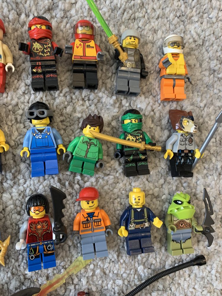 Okazja !!! Figurka, figurki Lego 25 ludzików + 1 duży superman + inne
