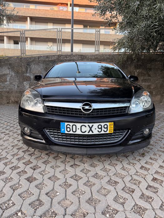 Opel Astra GTC 1.3
