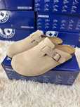Birkenstock półpokrywa ze skóry zamszowej w kolorze piaskowym r.38