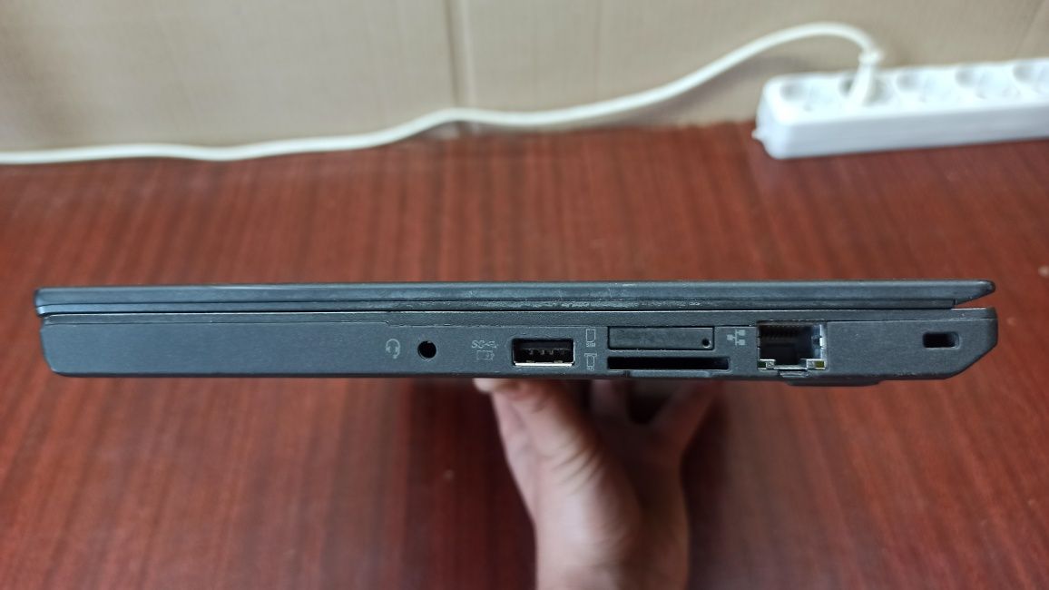 Lenovo Thinkpad x240 i5-4300u/8gb/120gb SSD,HD 14"