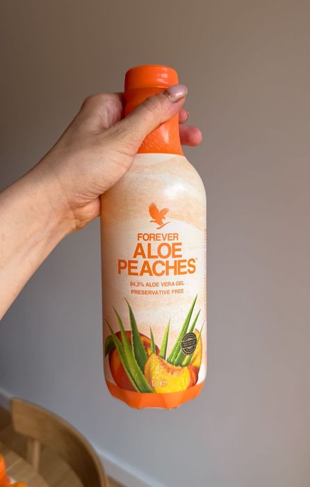 Cztery butelki aloesu Forever Aloe Peaches
