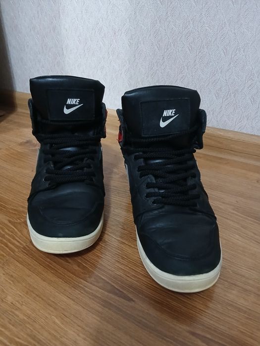 Кросівки чоловічі Найк 40 розмір.