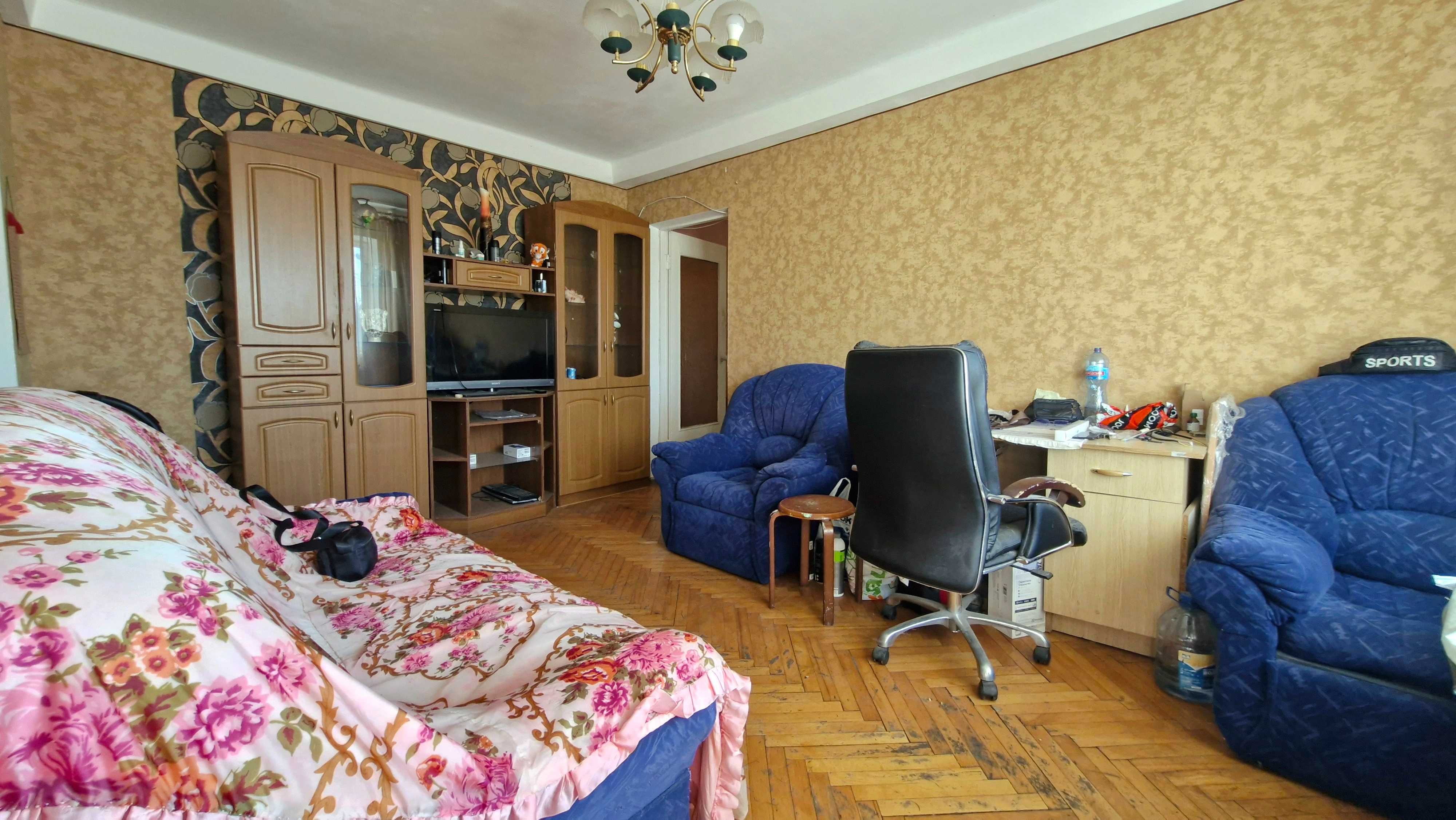 Продам 4к.квартиру в Києві, вул Гречка 22