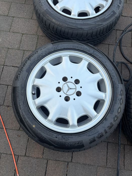 Klasyczne felgi mercedes w210 orginał 16 cali