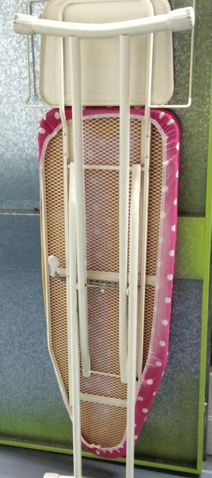 Tábua de Passar a Ferro – Excelente Estado