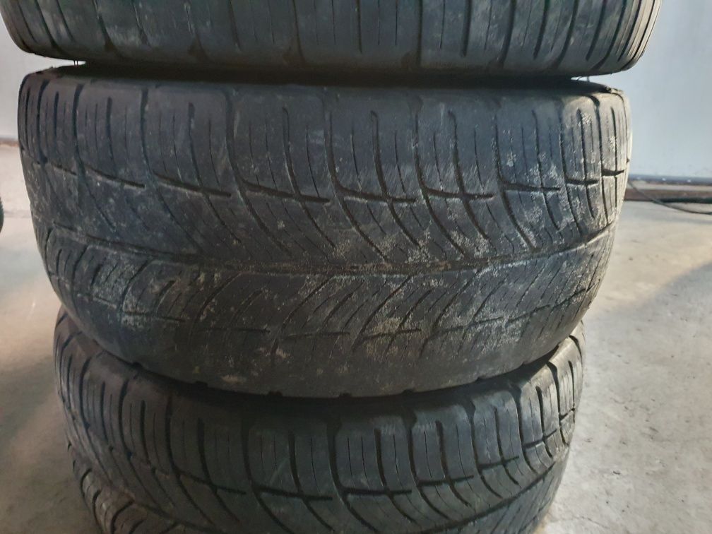 Opony 235/45 r17