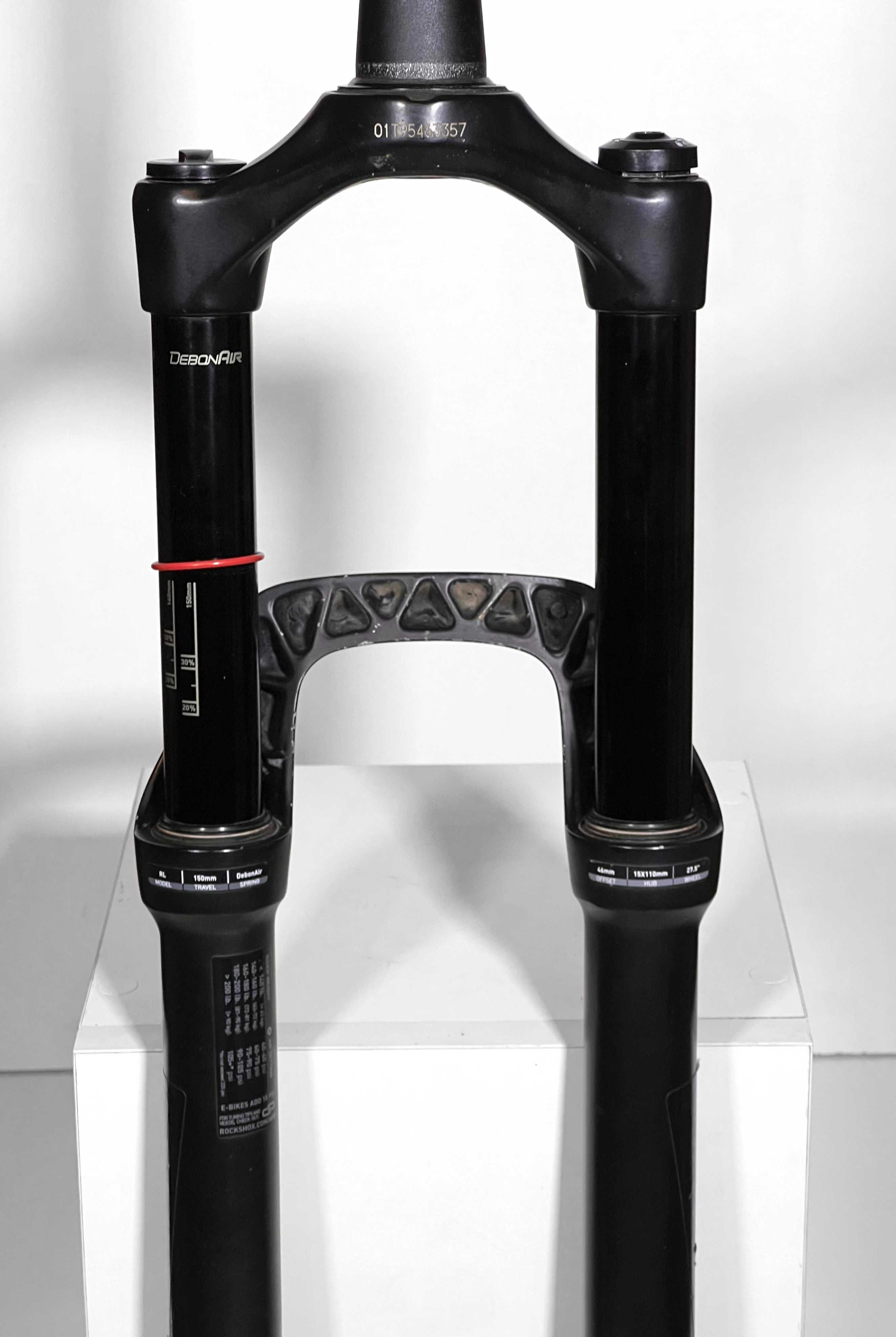 Rock Shox Sektor 150mm 27.5 Boost ( Шток 22см)