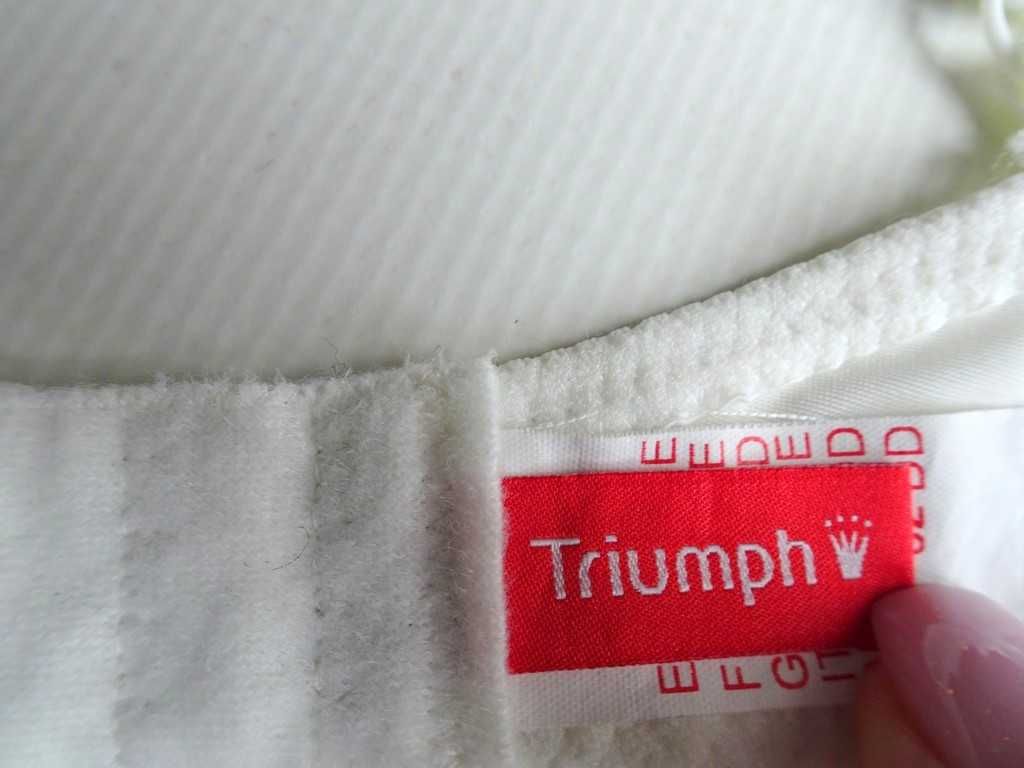 Triumph oryginalny biustonosz r. 70 E  super stan