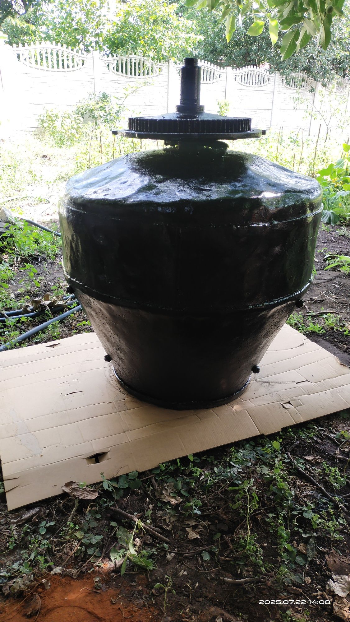 Продам  Бетономешалка: груша, бак, барабан.