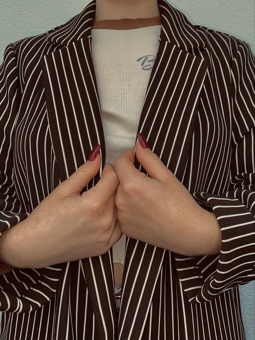 Жакет у смужку жіночий