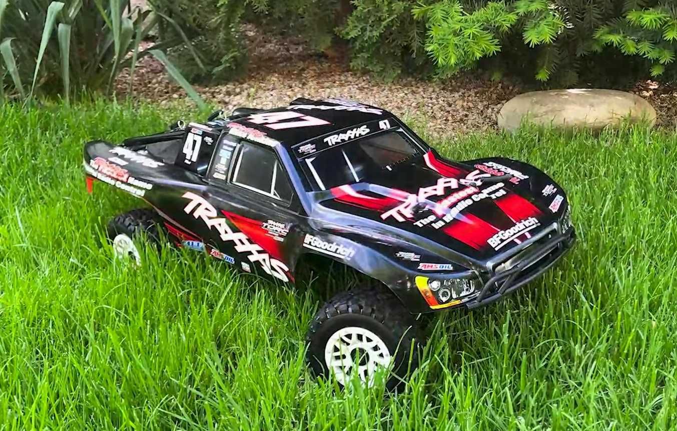 Шорт-корс Traxxas Slayer Pro 4X4 Nitro 1:10 4WD  (80 км / год)