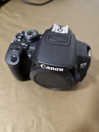 Canon 700D (corpo) + mala e fita Canon + 2 baterias + cartao 16GB