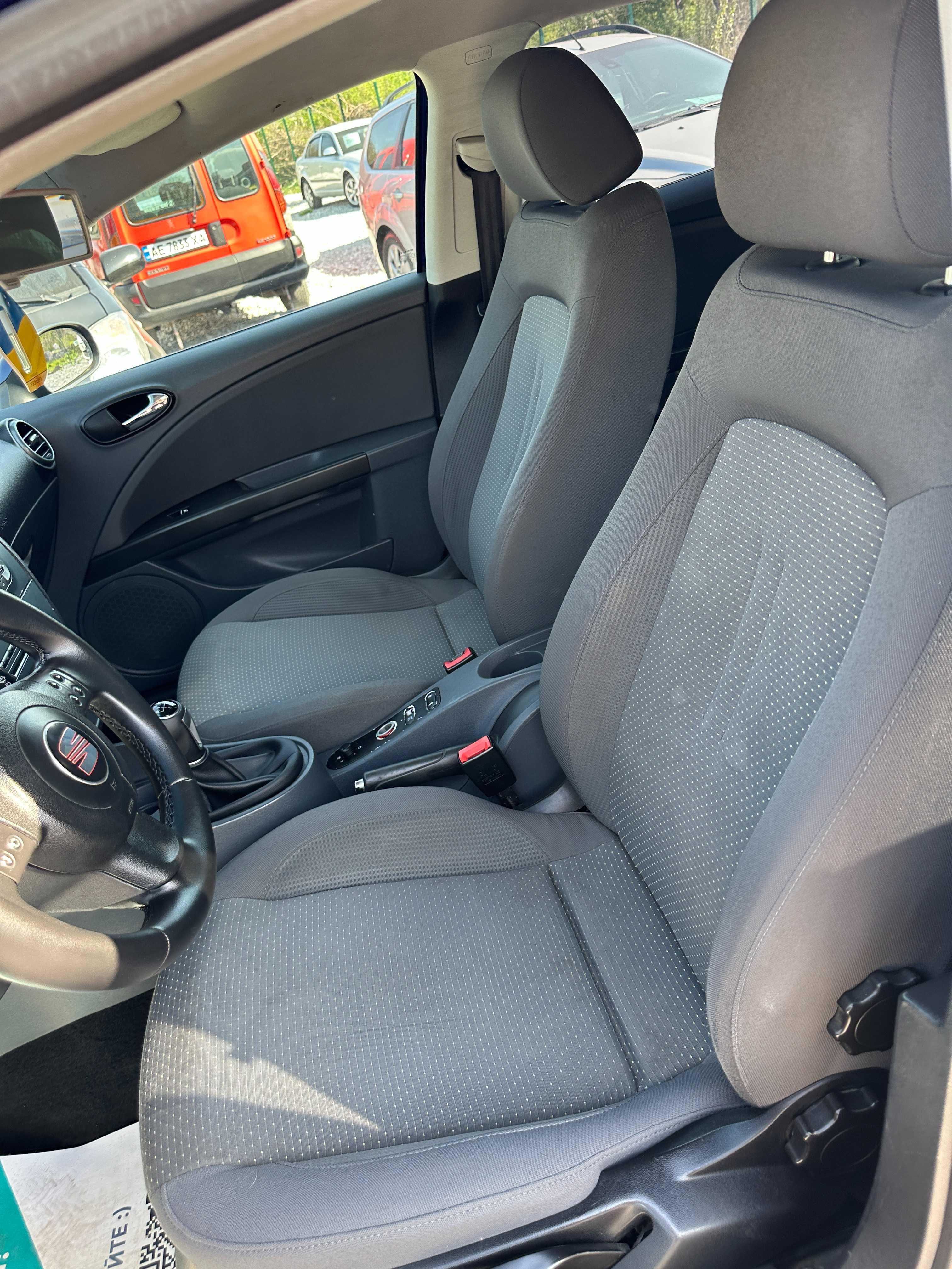 Продам Seat Leon 2006 рік можлива розстрочка,кредит!