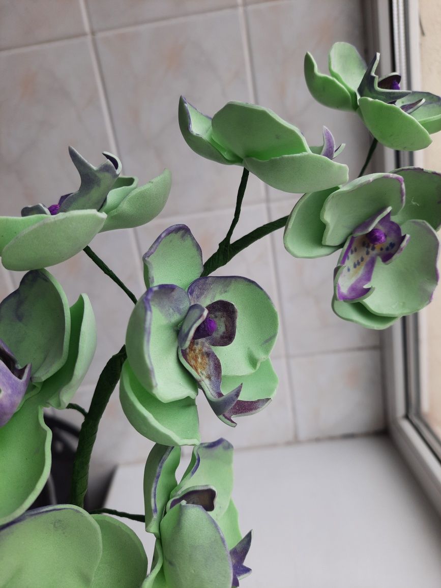 Орхидея из фоамирана  мятного цвета