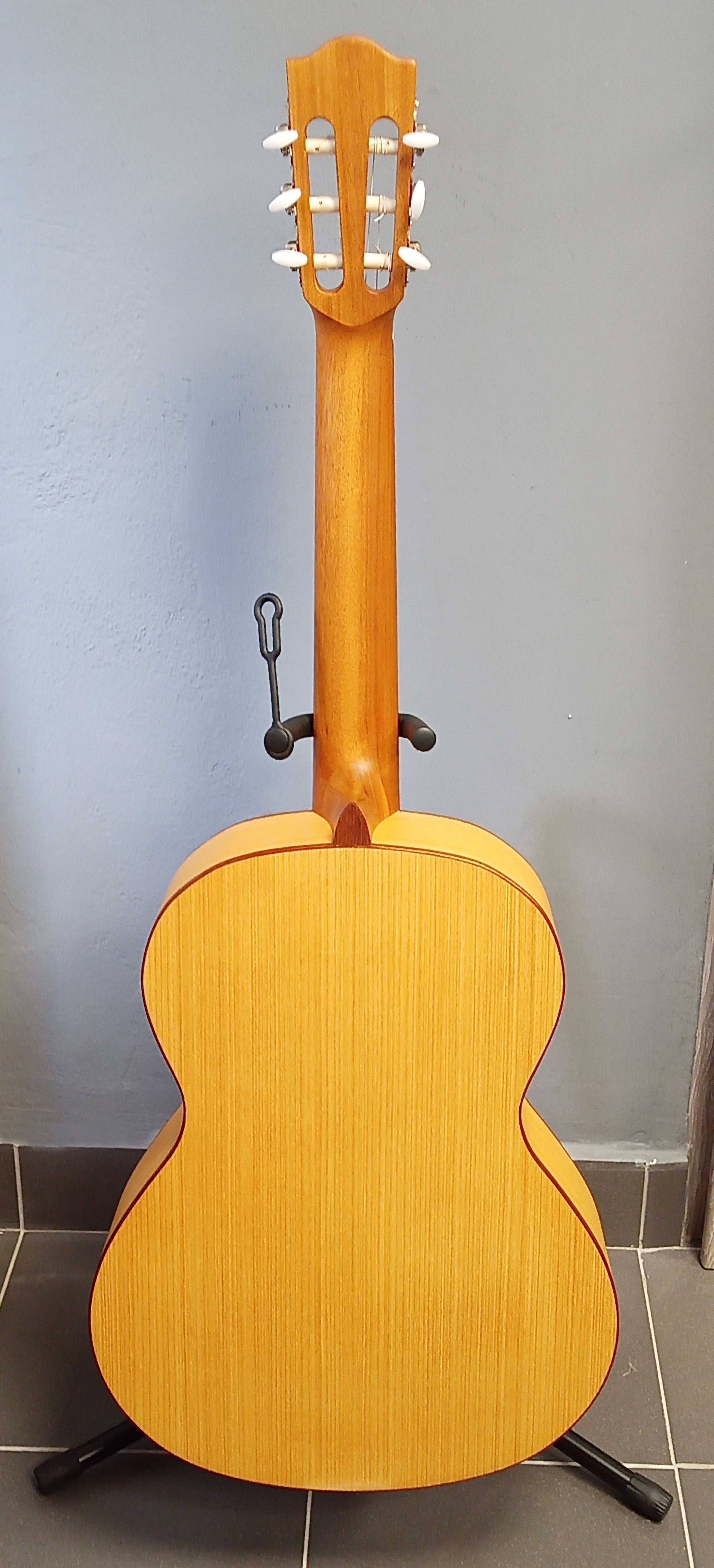 Hiszpańska gitara klasyczna 4/4 Alhambra 2FG Flamenco