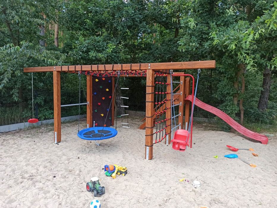 Plac zabaw/ małpi gaj/ siłownia ogrodowa