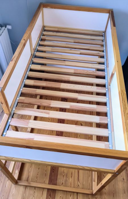 Cama infantil reversível IKEA Kura