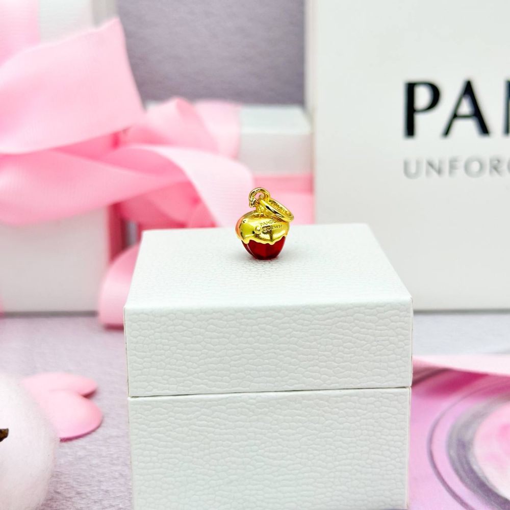 Срібна намистина "Яблуко злої королеви" Pandora (Пандора) 763421C01