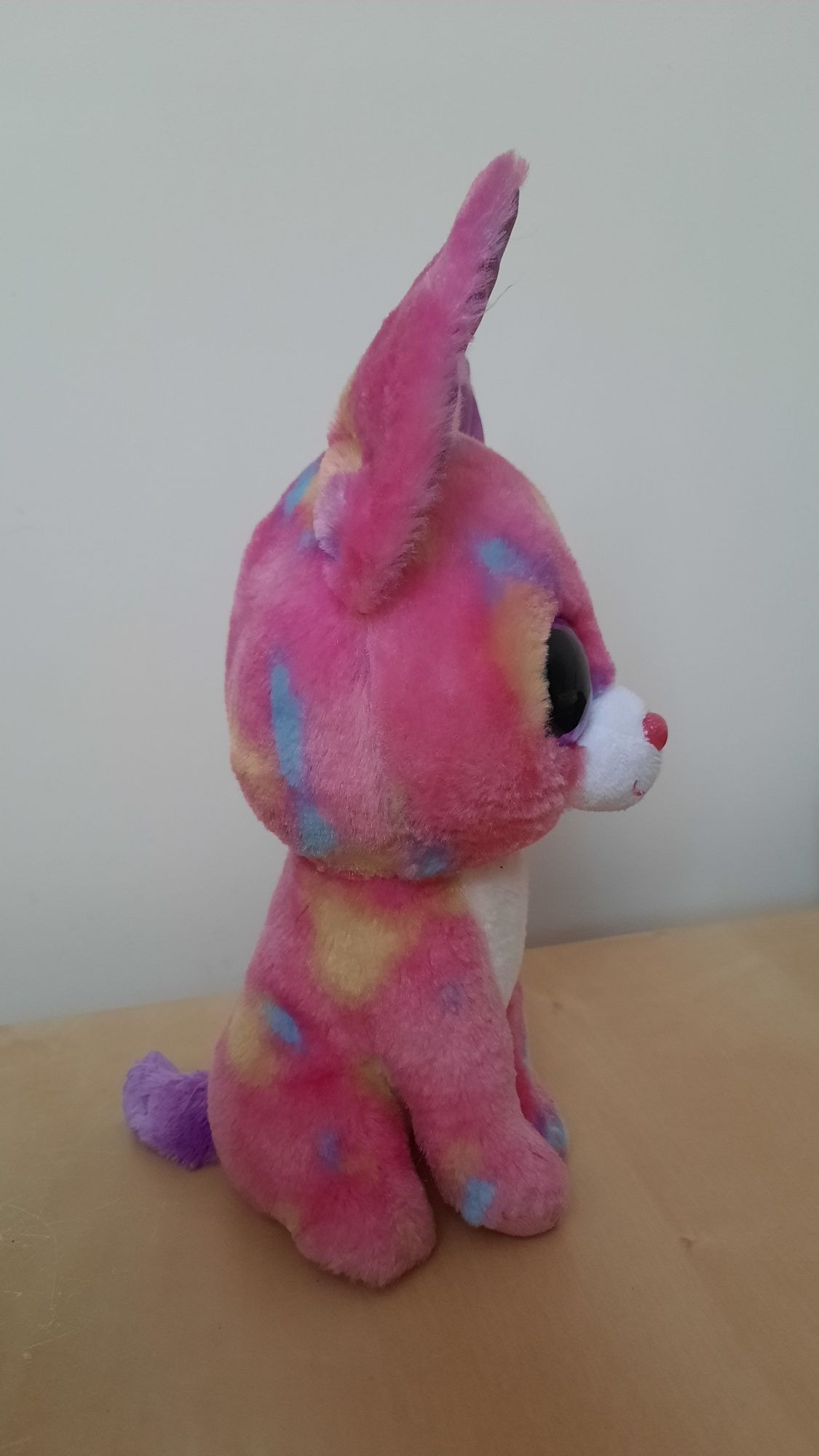 Różowy kotek stworek 26 cm