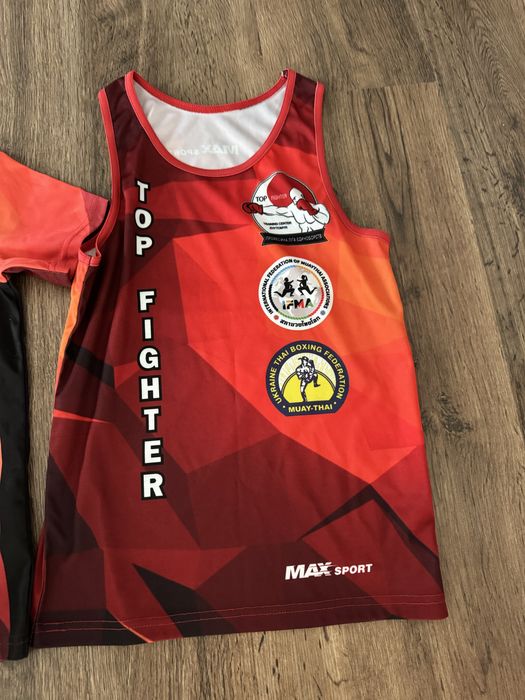 Костюм для Тайский або Муай-Тай бокса ,шорти ,майка,фудболка