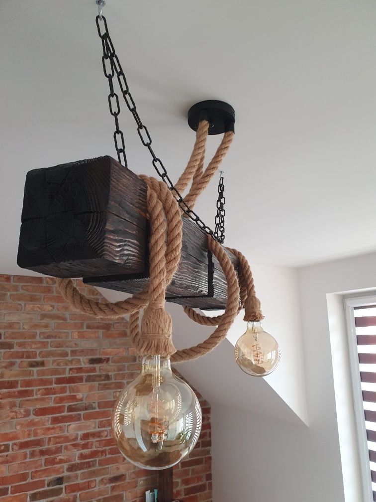 Lampa z belki loft