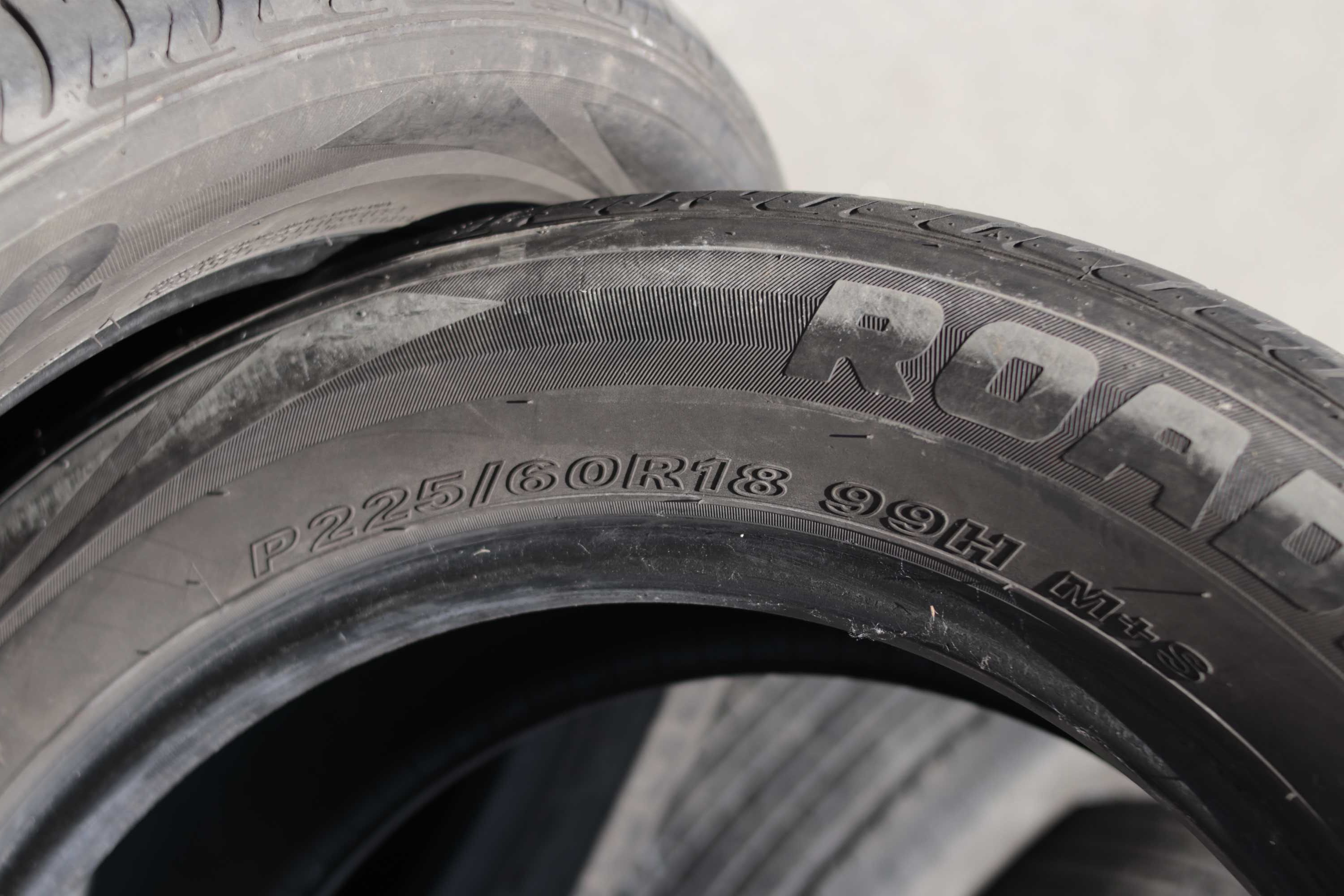 Резина Roadstone CP762 225/60/R18 Лето Комплект