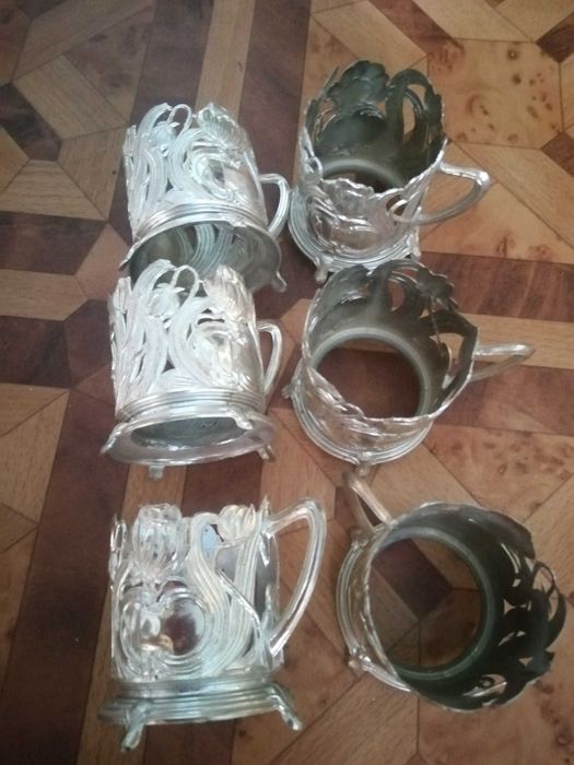 Koszyki koszyczki do szklanek srebrne plastikowe 6szt miękkie