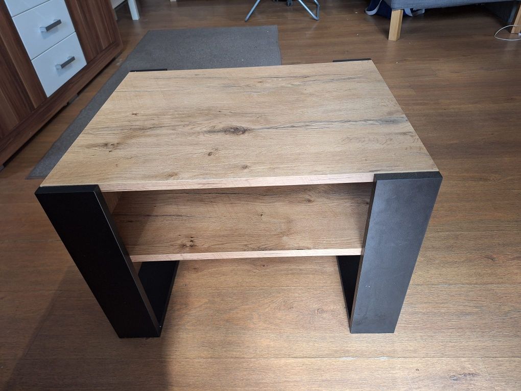 Stolik kawowy loft