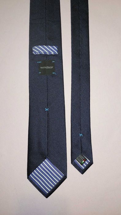 галстук Windsor Дорогой бренд темно-синий с голубыми точками