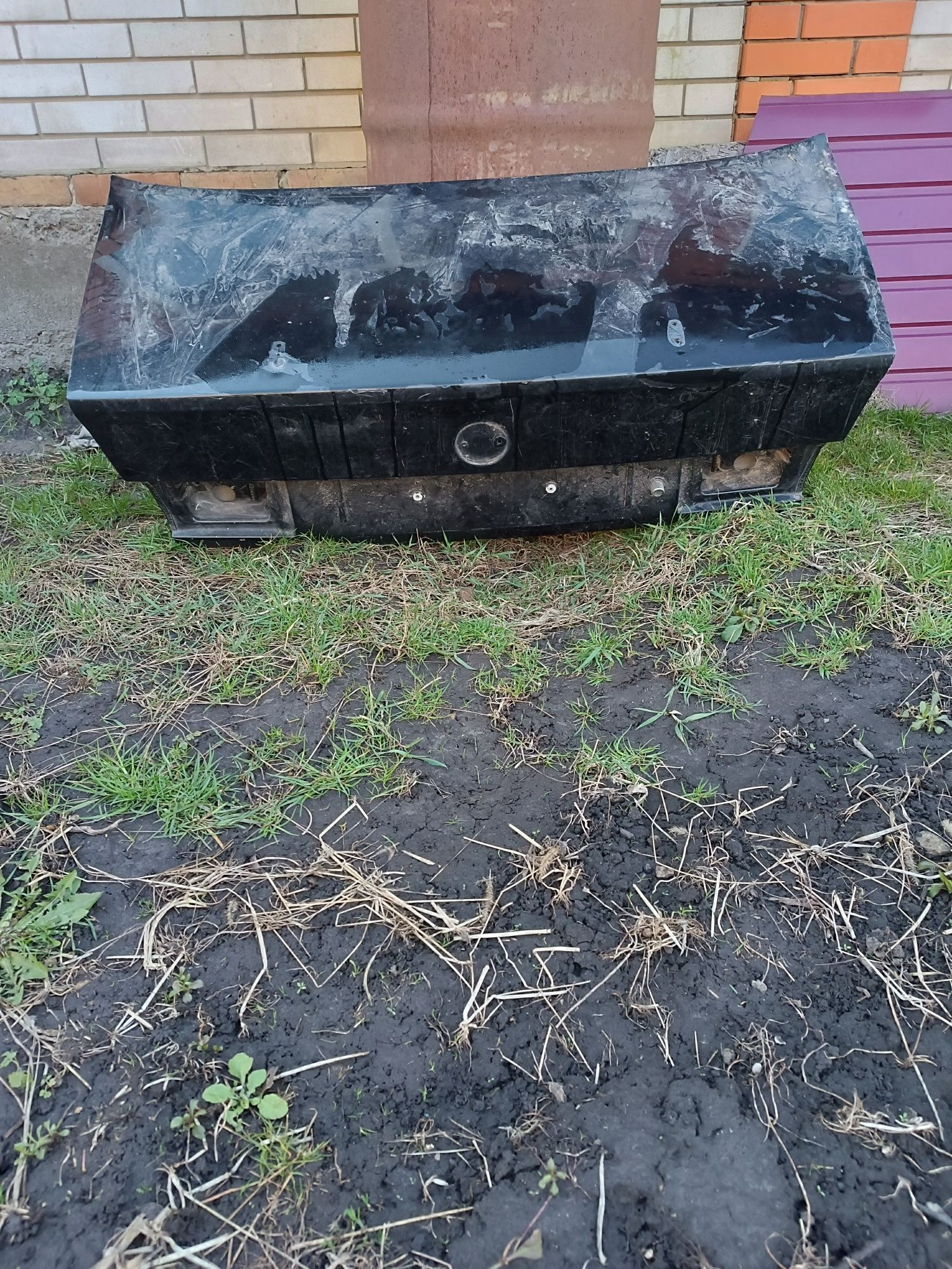 Кришка багажника BMW e34