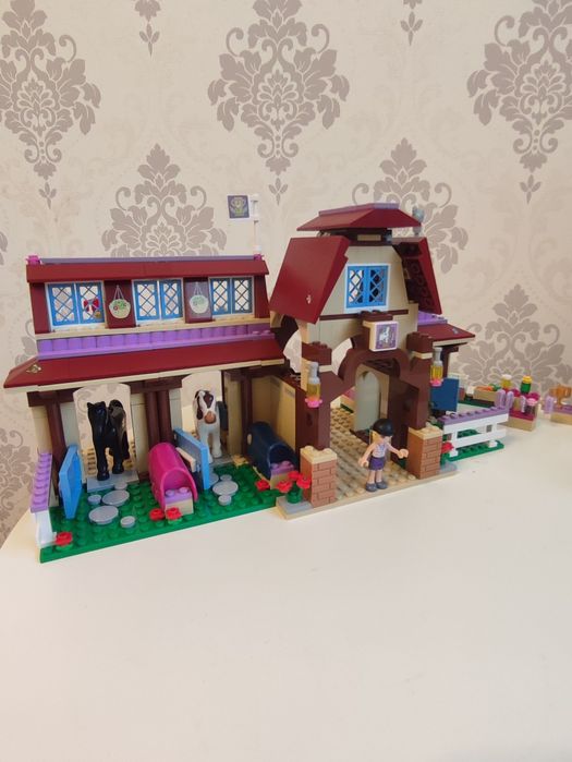 Лего френдс Трейлер для коней 41125 Клуб верхової їзди 41126