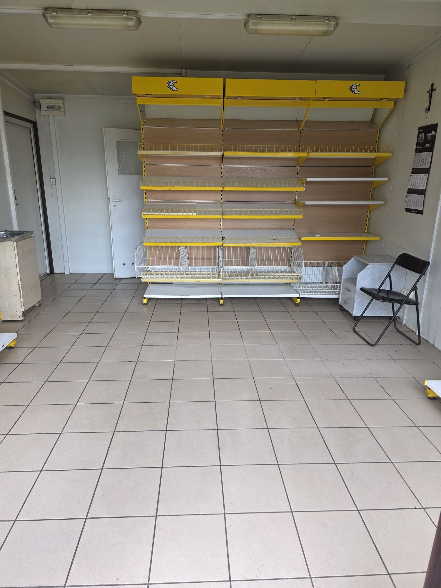 Sprzedam lokal  handlowo-usługowy 25 mkw ul Dubois róg Św Jerzego