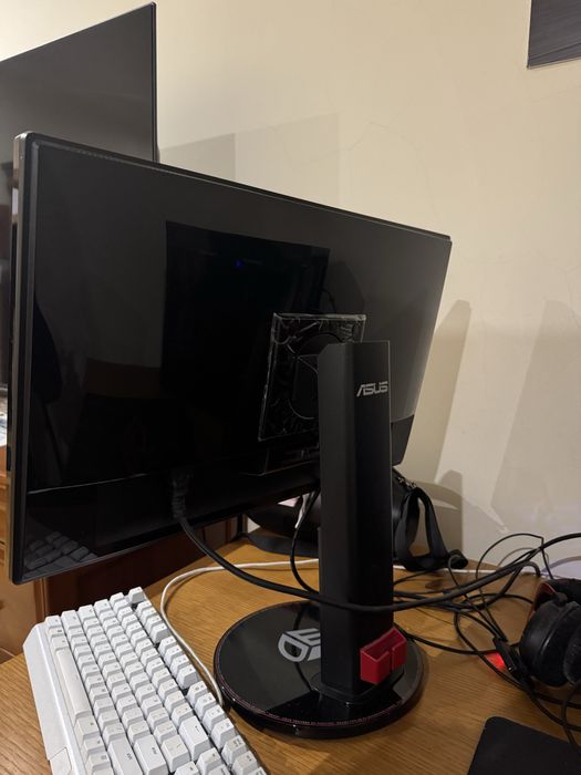 Monitor gaming Asus vg24bqe 144hz