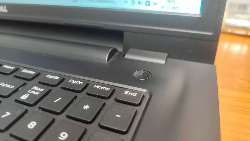 OKAZJA!!! Laptop Dell 5749 • 17,3”•  SUPER Stan !!!