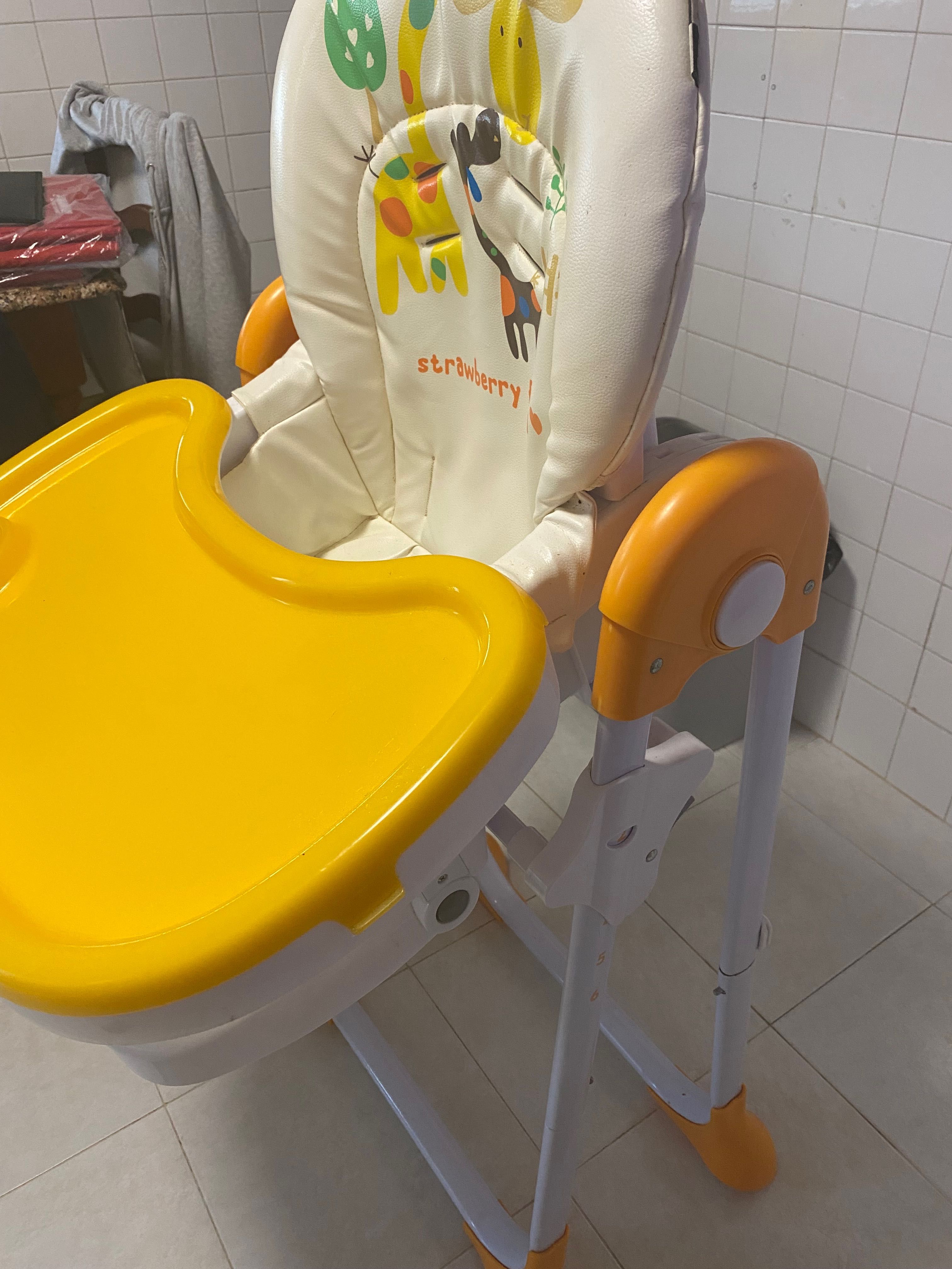 Cadeira de refeição bebé