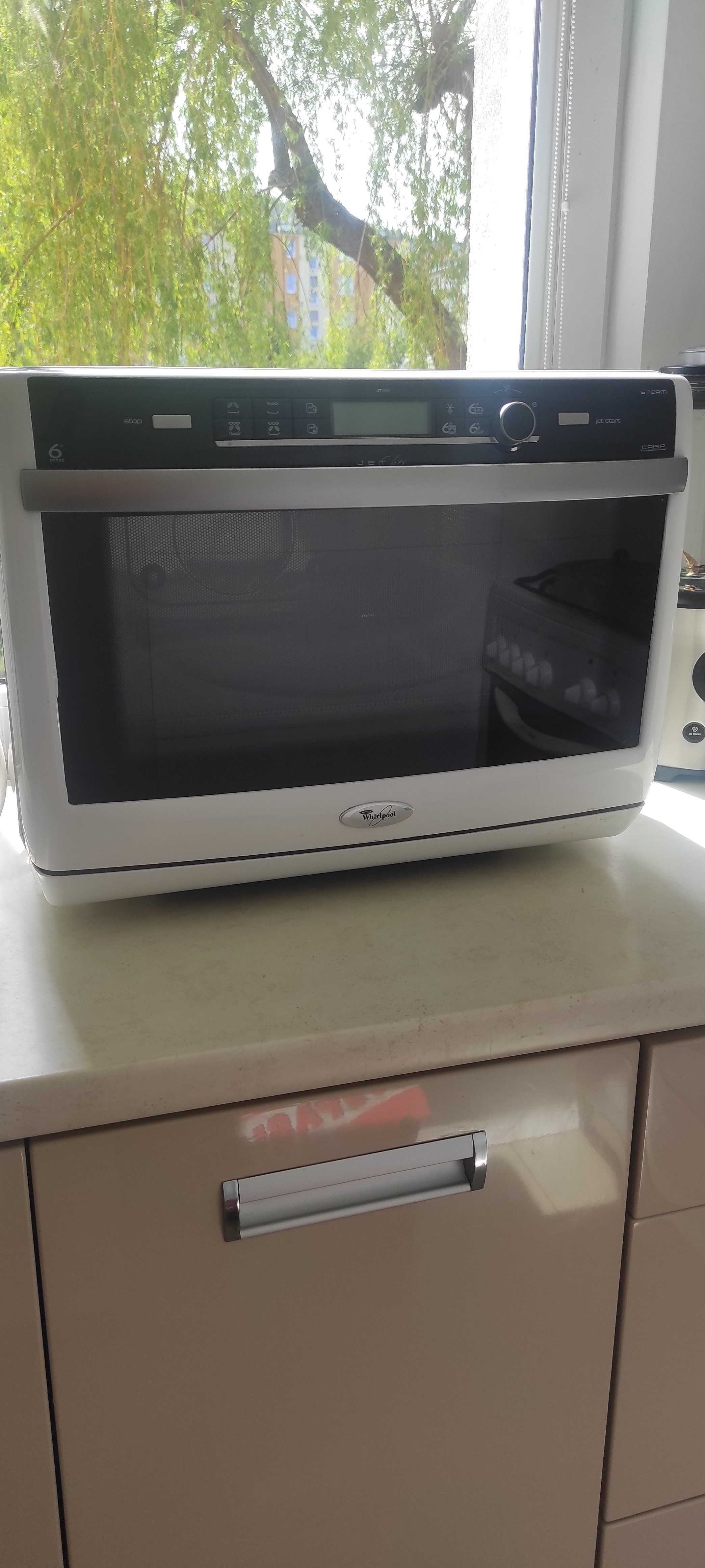 Kuchenka mikrofalowa Whirlpool Jet chef JT366