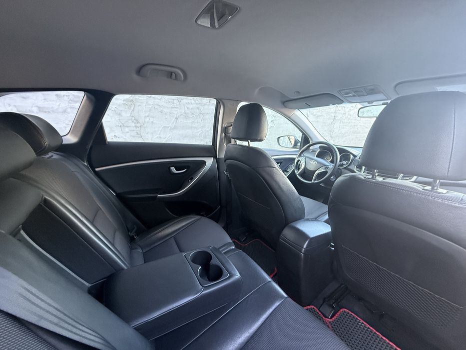 Hyundai i30 Wagon Black 2013