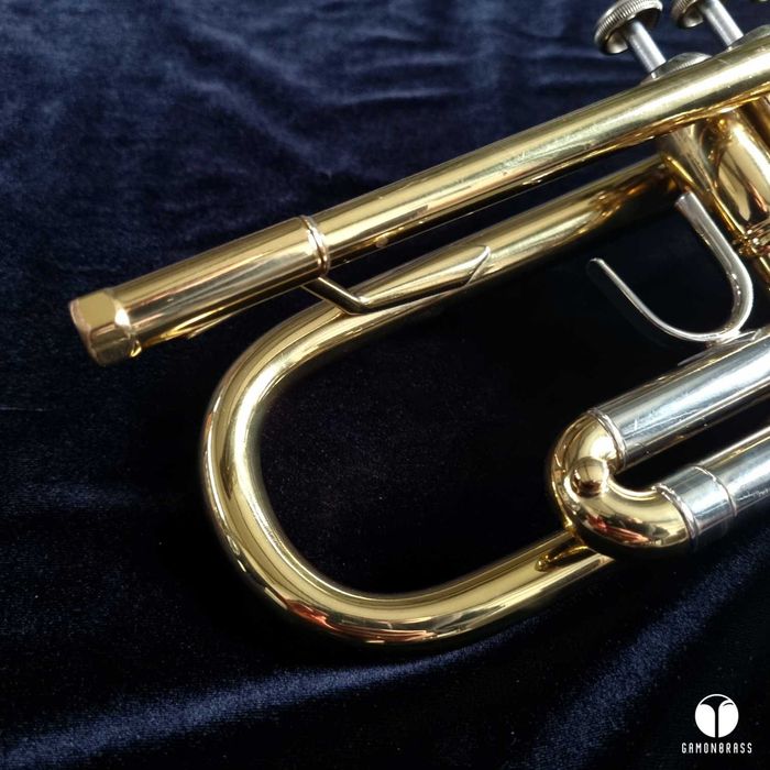 Trąbka Vincent Bach Stradivarius 72 ustnik futerał statyw GAMONBRASS