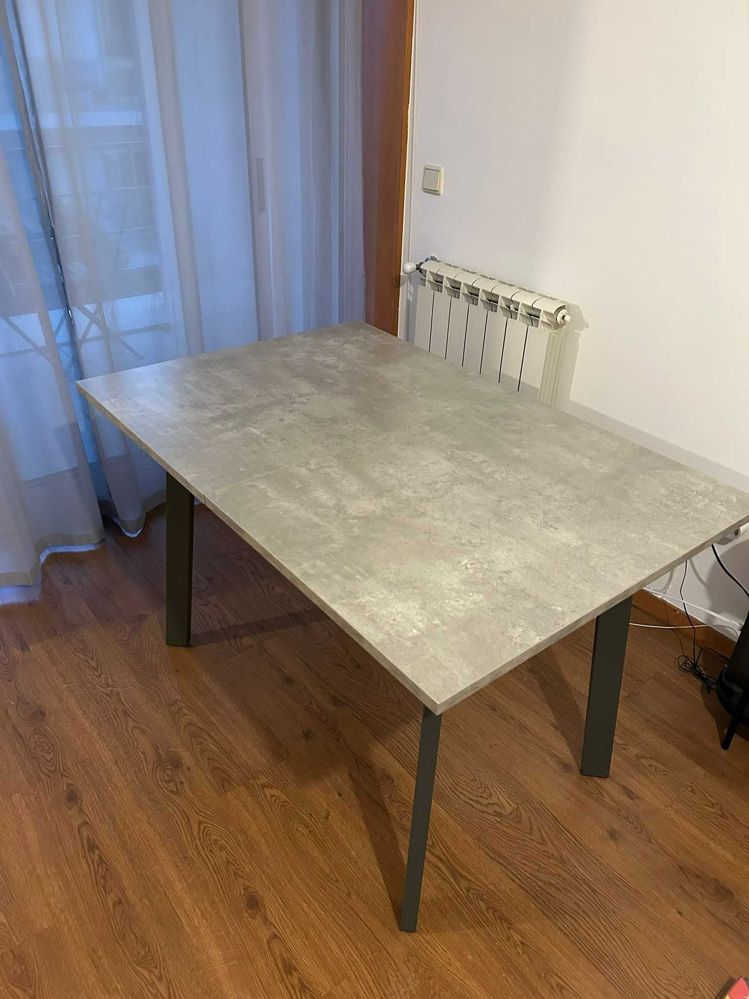 Mesa de Jantar Retangular Extensível