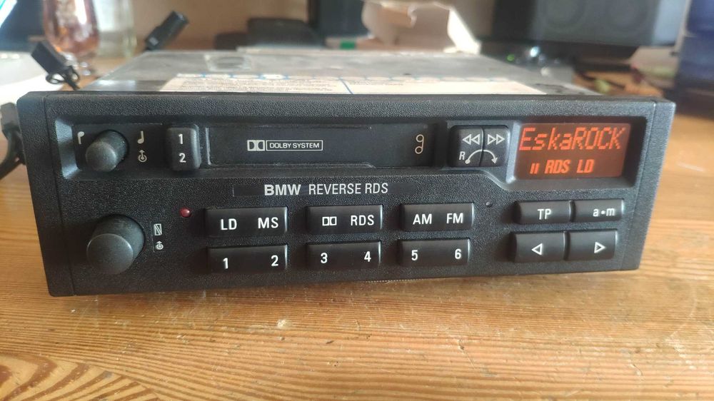 RADIO BMW Mercedes Bluetooth Pixele Line Out gałki naprawy E36 E34 E46