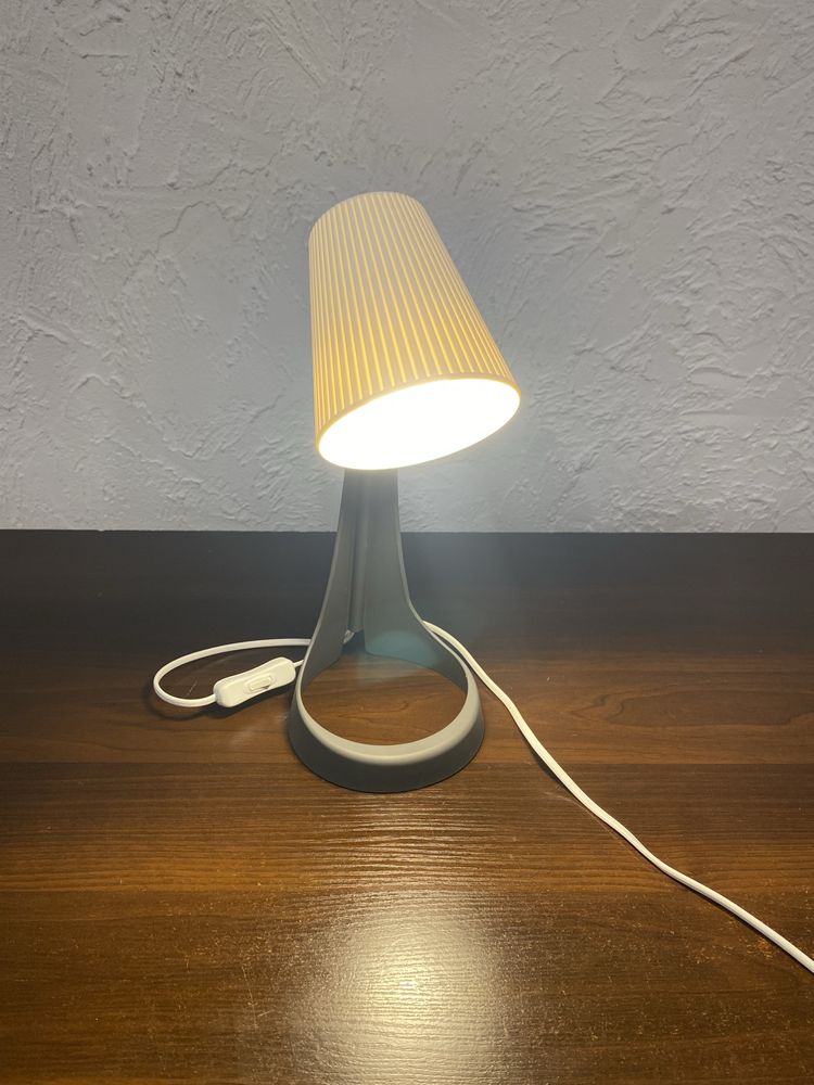 Lampka biurkowa