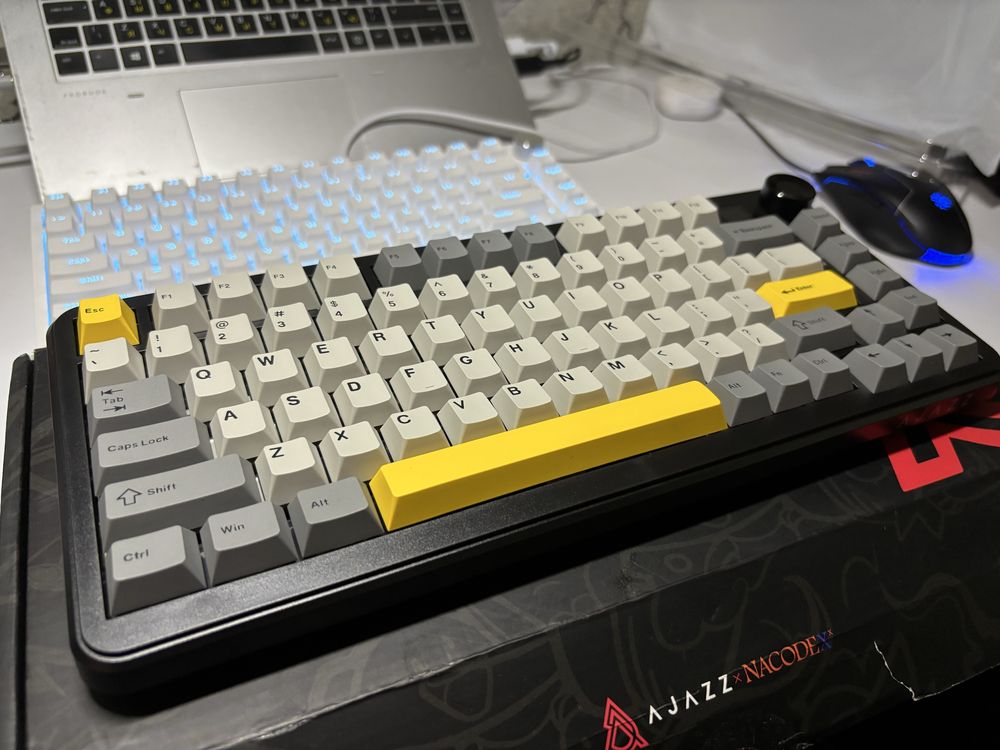 Клавіатура Ajazz ak820 max plus з дисплеєм