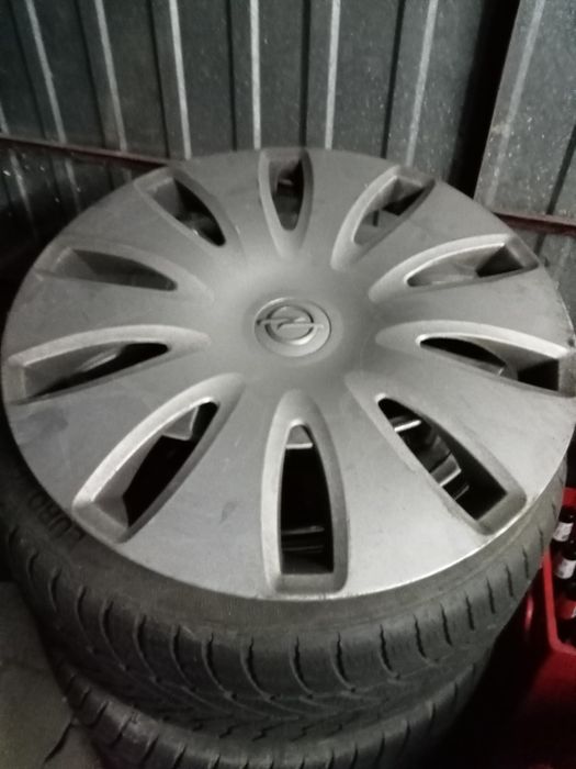 Koła  17  cali oponami zimowymi