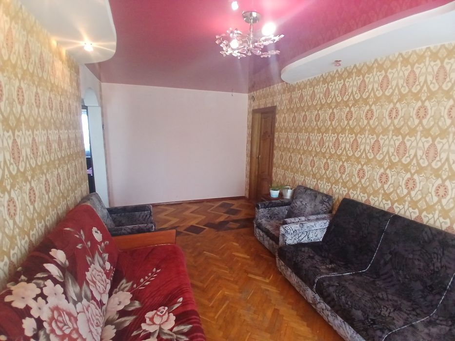 Продається 2х квартира, Новомиколаївка!