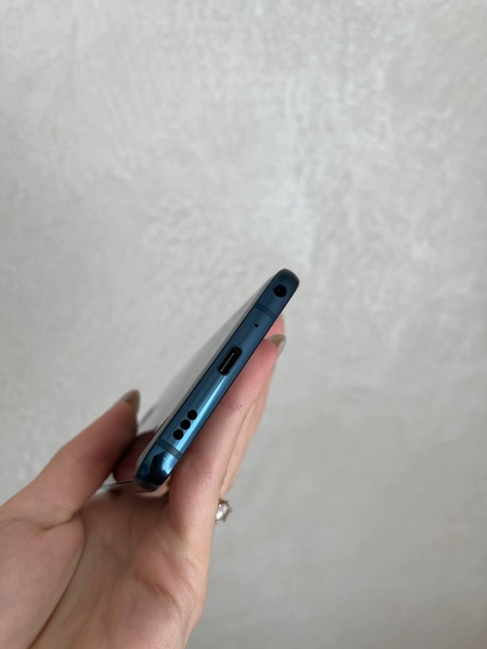 Смартфон LG G7 ThinQ G710ULM 4/64GB 1Sim+microSD