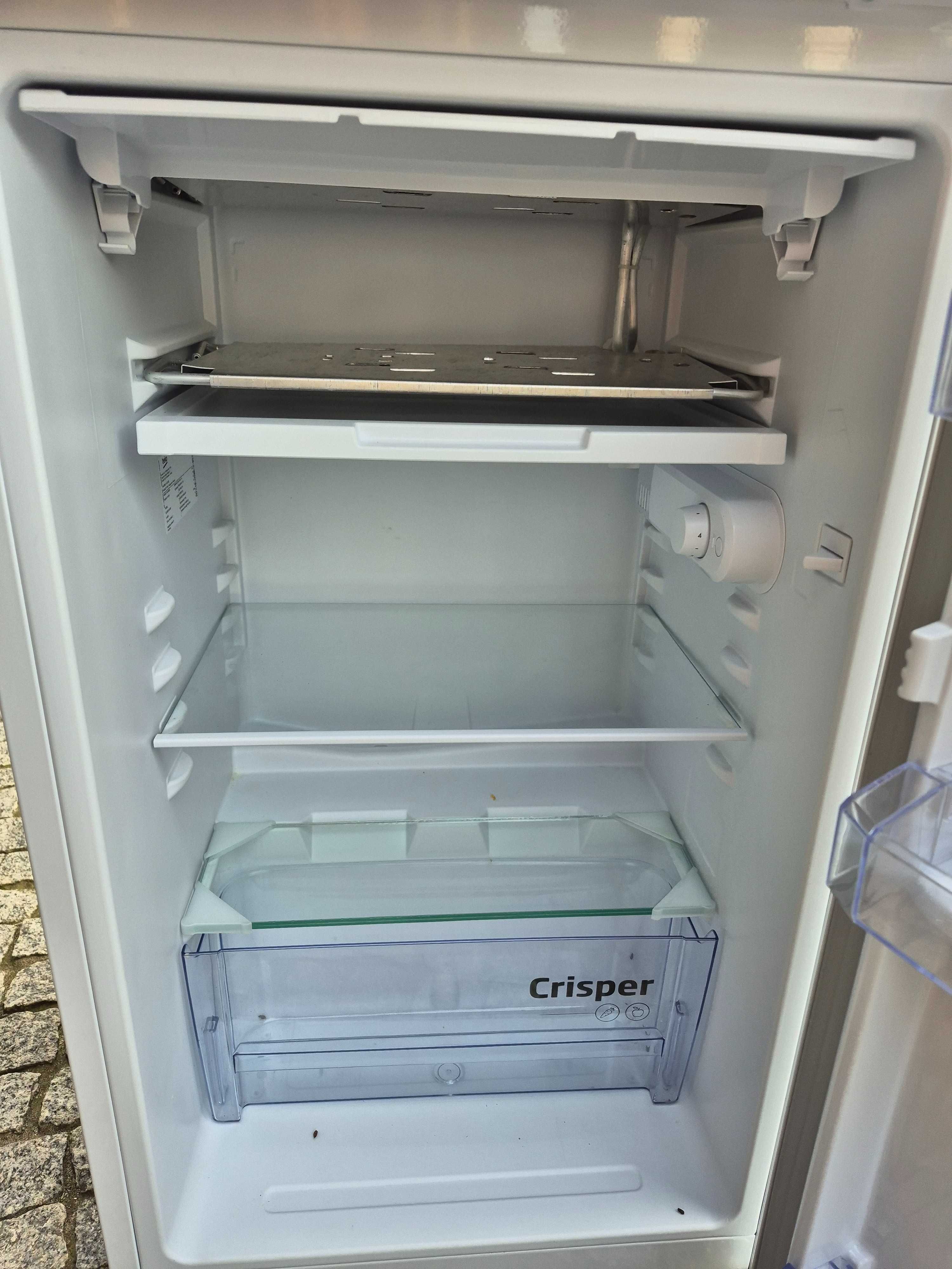 Lodówka jednodrzwiowa Beko TS 190330 N
