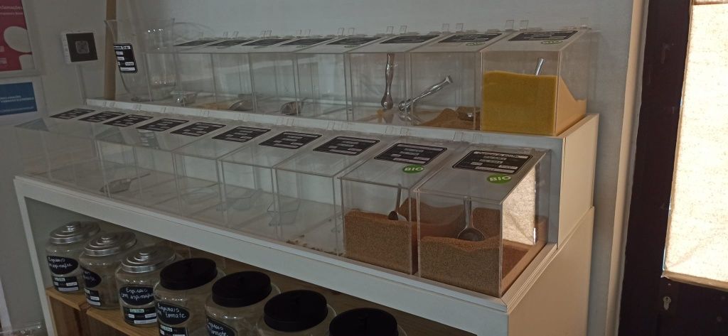 Estantes caixas e dispensadores (loja a granel) apenas chamadas